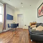 City Hub 2 Bedroom Apartment In Paddington